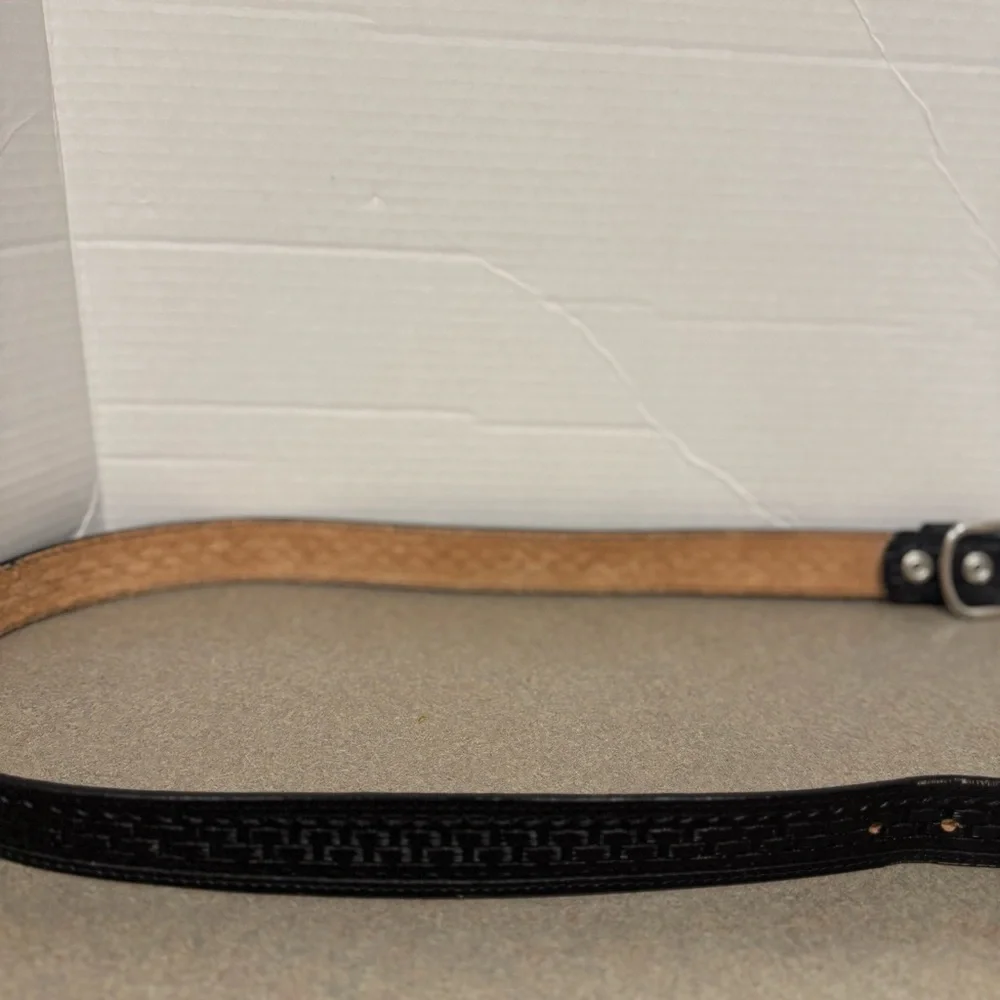 Men’s Black Leather Basket Weave Stud Belt 38 (see measurements)